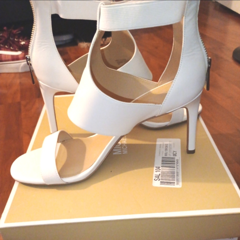 Women's Michael Kors Heels Size 9 - Picture 5 of 7